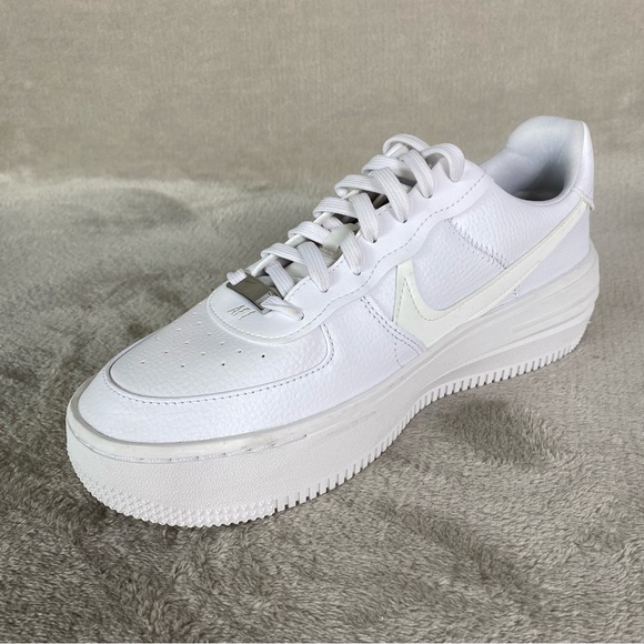 Nike Air Force 1 PLT.AF.ORM DJ9946-100 Womens 9.5 Triple White Running Shoes - Picture 4 of 12